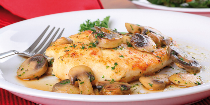 pollo con champiñones